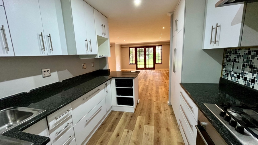 To Let 2 Bedroom Property for Rent in Helena Heights Western Cape
